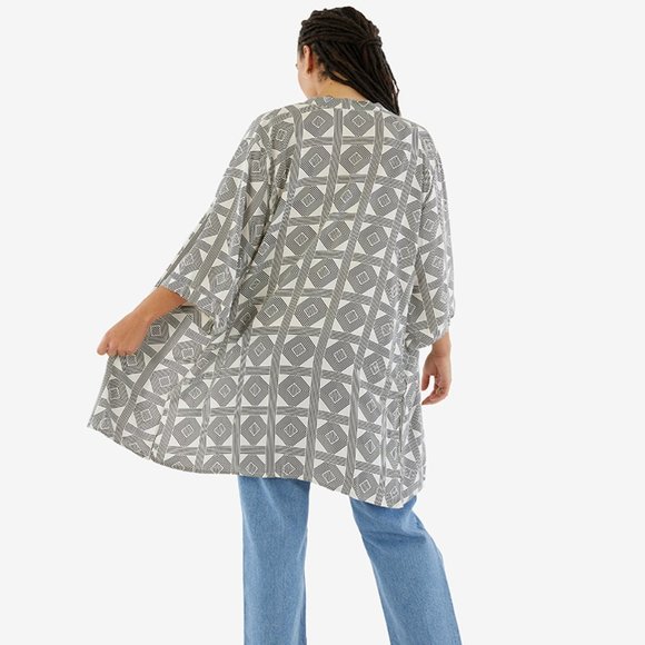 🆕 Kimono -The Vertical Collective Sophia Geo Collection - Picture 2 of 6